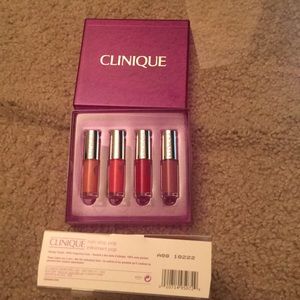 Clinique non stop pop set $29